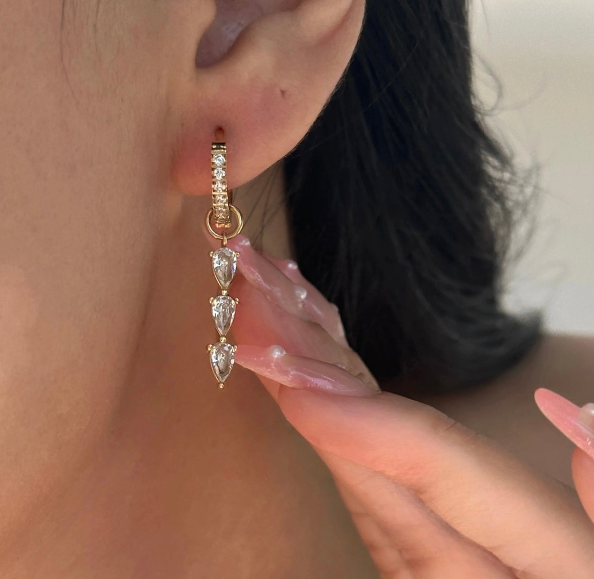 NIGHT OUT EARRINGS